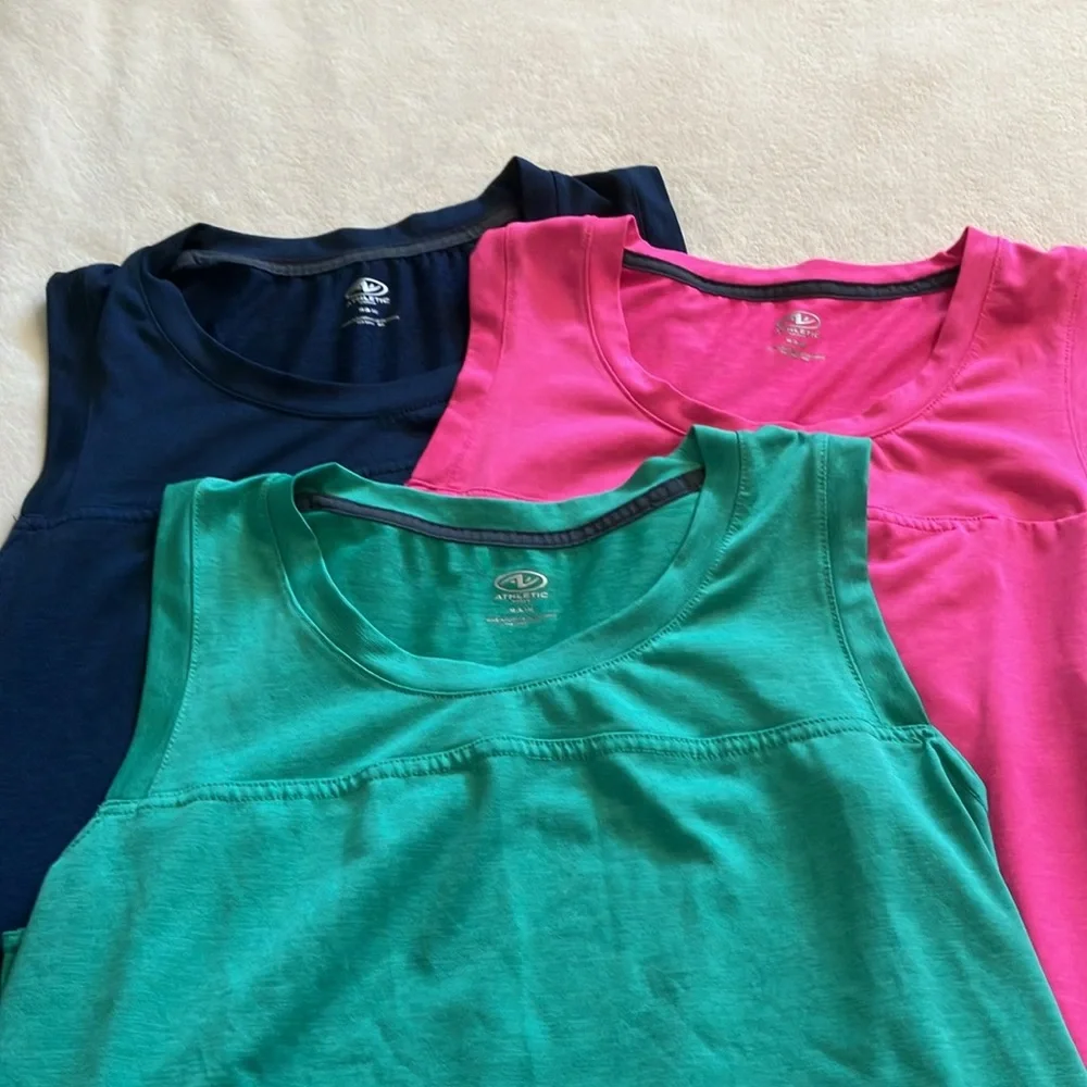 Three (3) Athletic Works Sleeveless Women's Tops - Navy Blue, Green, Pink ⭐️ - Picture 2 of 6